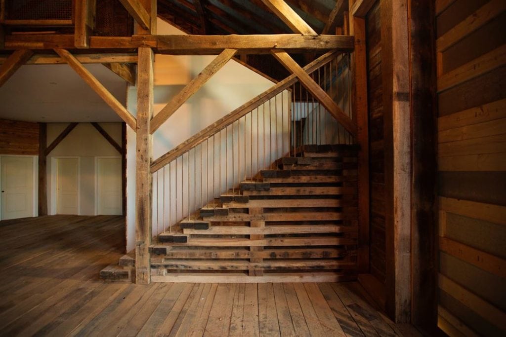 Cana Barn interior