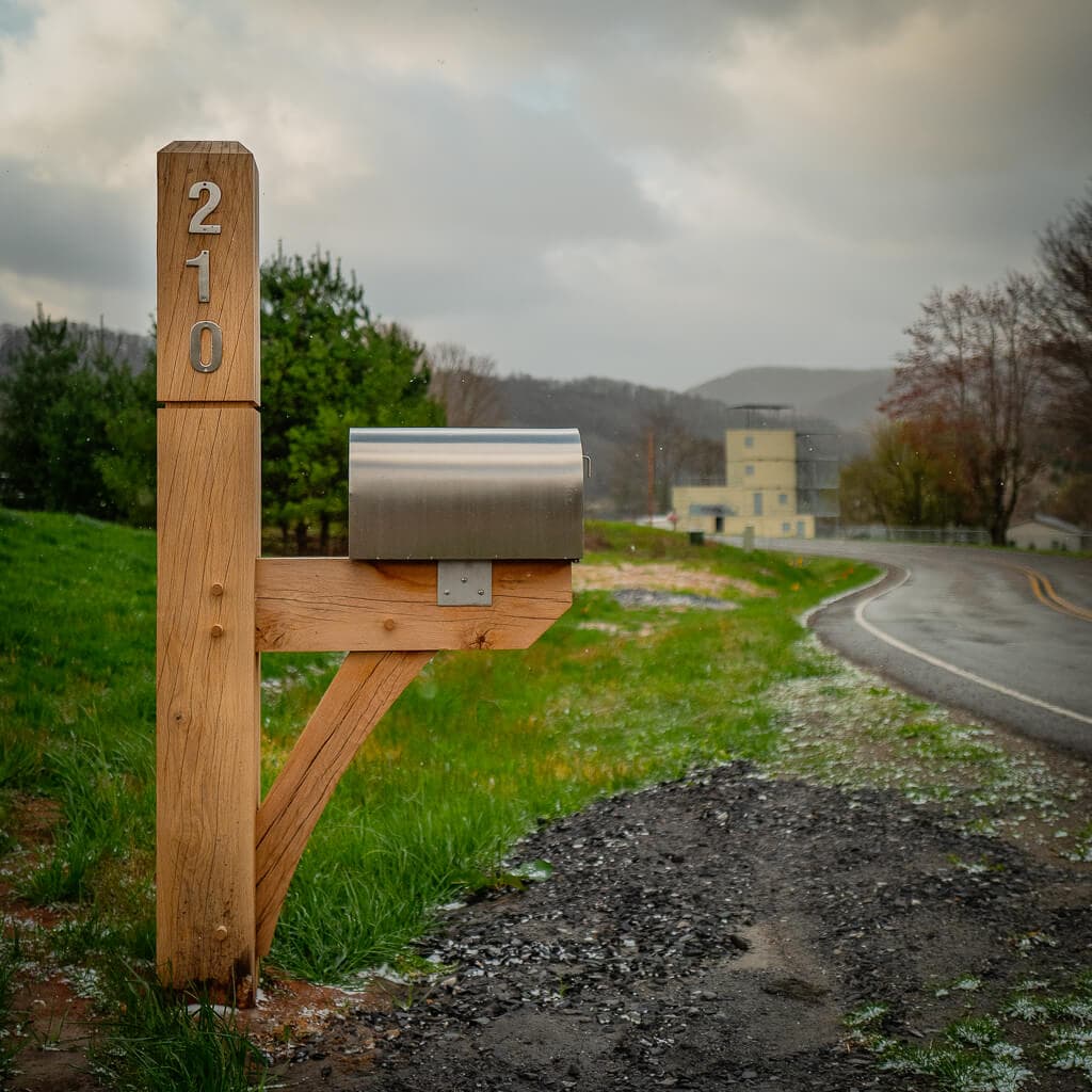 Timber Frame Mailbox